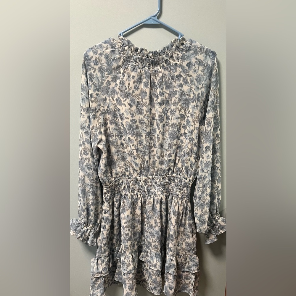 Long sleeve light cocktail dress